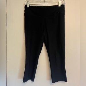Nike Dri Fit Black Capri Leggings Women’s Medium
